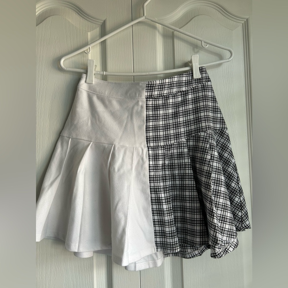 hollister pleated skirt